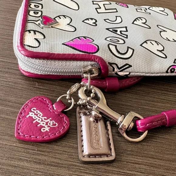 Coach Poppy Hearts Vertical Phone Wristlet Pink Gray 2011 - Picture 5 of 14